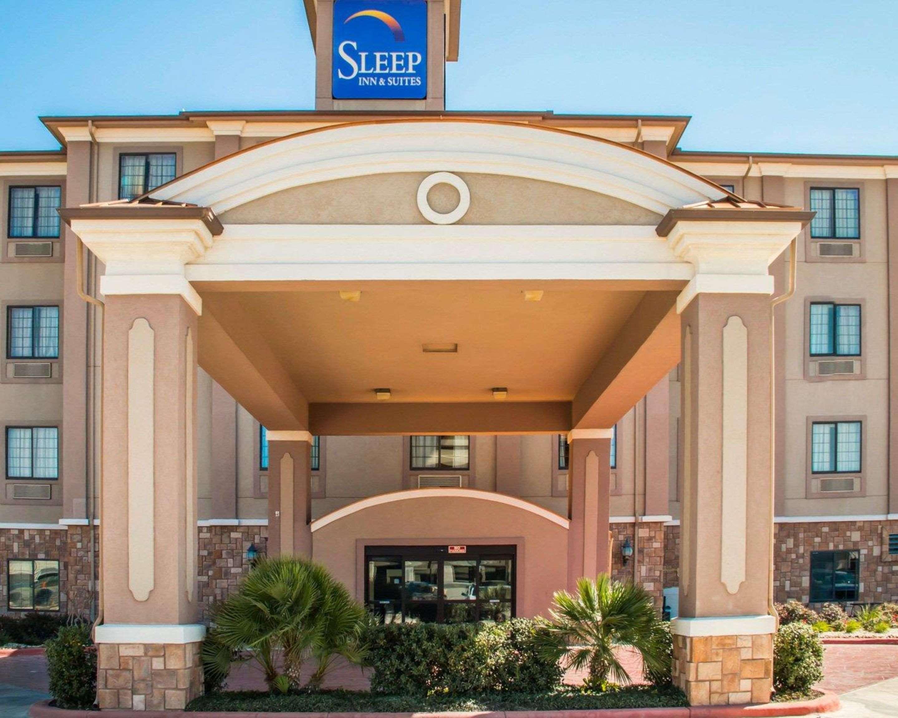 Sleep Inn & Suites At Six Flags San Antonio Exterior photo